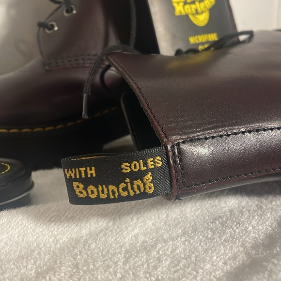Dr. Martens Burgundy Leather Lace-Up Boots; extra chunky sole.  Shriver hi. NWOT - Picture 6 of 12